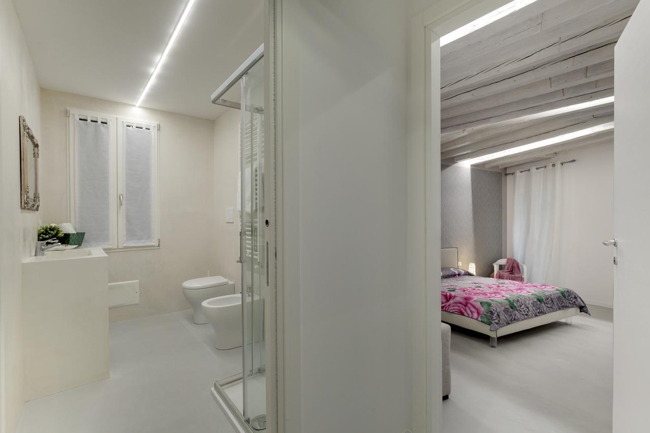 Bacchus Apartment